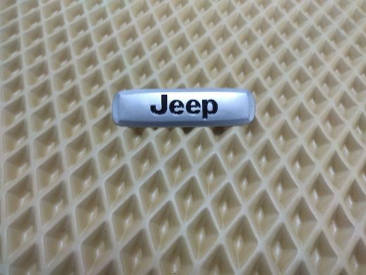 Шильдик (емблема) для килимків Jeep