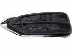 Решітка в бампер Acura RDX 15-18 ліва чорна з хром. молдингом AVTM 181108911