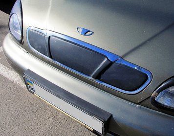 Зимняя накладка Daewoo Lanos 1998 решетка, матовая AVTM FLMT0100