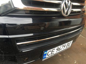 Накладка хромована на передній бампер Volkswagen T5+ 2010-2015 1шт, Carmos 6455776
