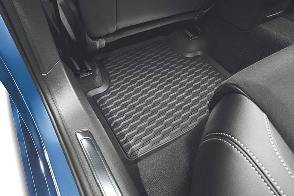 Оригінальні килимки VW Passat B8 2015-, гумові 4шт 3G1061500A 82V