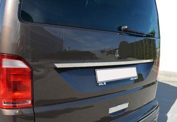 Накладка хромована над номером Volkswagen T6 2015-, Carmos 6452990
