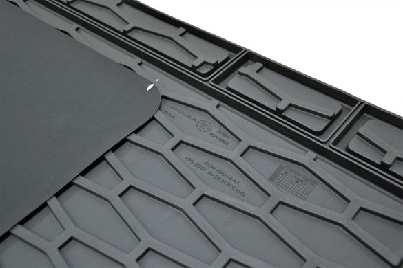Оригинальный коврик в багажник Jaguar E-Pace 2017 – резиновый J9C2215