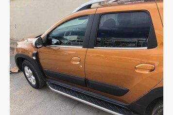 Накладки хромированные на стекла (нижние) (4шт) Dacia Duster 2018-, Carmos, 64594245