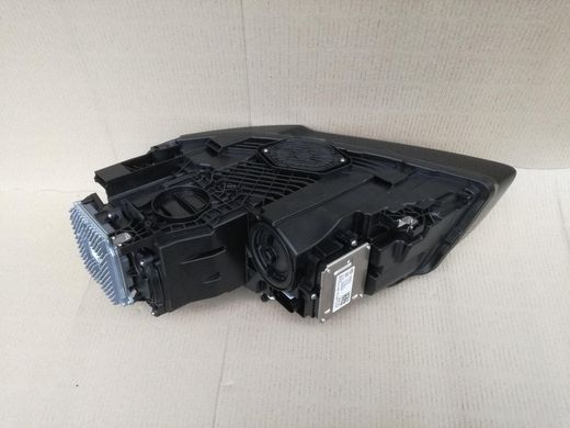 Оригінальна фара передня Audi A8 2014-2018, права, LED, 4H0941774B