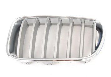 Решетка радиатора BMW X3 (F25) 2010-2014, левая, хромированная/серый металлик, AVTM, 181427993