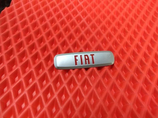 Шильдик (емблема) для килимків Fiat