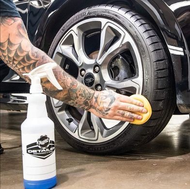 Чернение для резины и пластика Meguiars Detailer All Season Dressing 3,79л Meguiars D16001