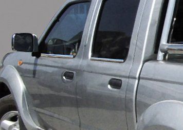 Накладки хромированные на стекла (нижние) (4шт) Nissan NP300 1999-2015, OmsaLine, 5002141