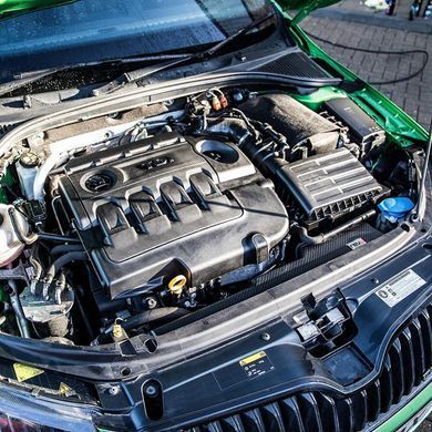 Очищувач двигуна Meguiars Engine Cleaner 473мл Meguiars G14816